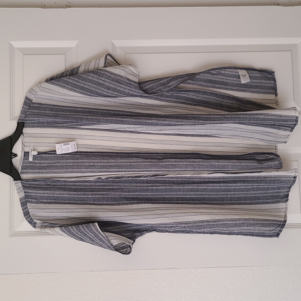NWT Maurices Blue and Cream Ruana/Kimono